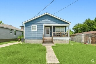 Building Photo - 4619 Wilson Ave