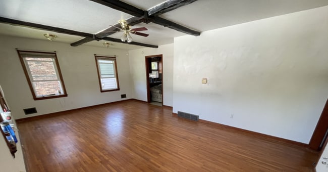 Building Photo - 309 Williams Rd