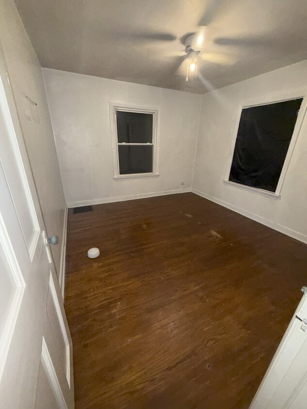 Foto del edificio - 742 Colonial Dr