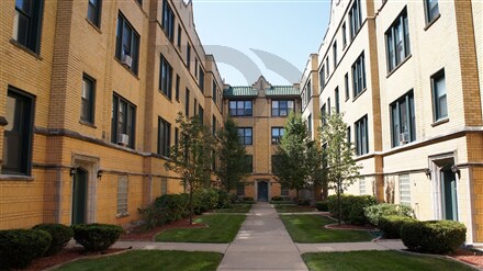 Foto del edificio - 2334 N Spaulding Ave