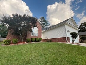 Building Photo - 107 Vanessa Dr