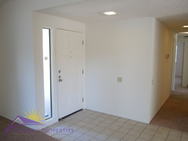 Foto del edificio - Bright 3 Bed 2 Bath 1,579 sqft Larchmont S...