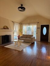 Building Photo - 212 W McLean St