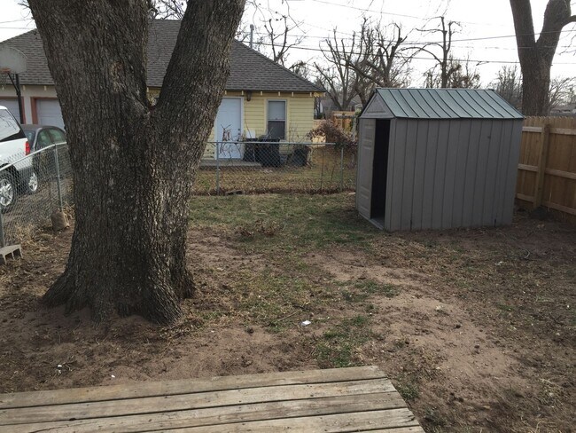 Building Photo - 2 Bedroom 1 Bath - Bethany School District