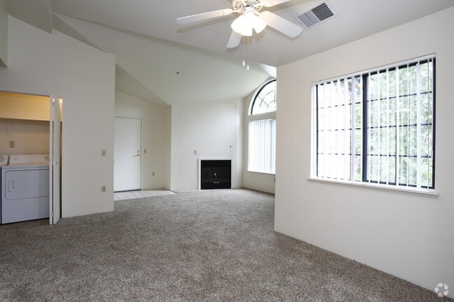 2BR, 2BA - Lindsey - The Heights by Marston Lake