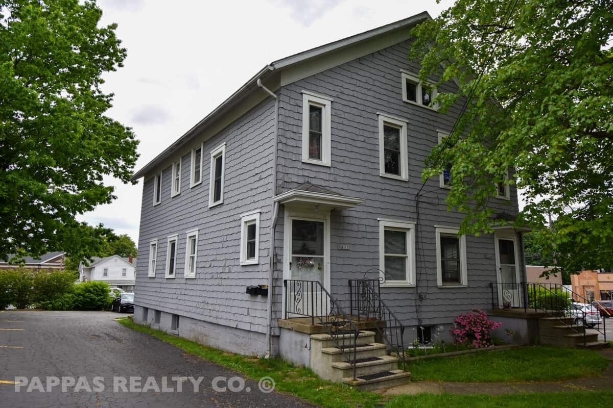 Building Photo - 2219-2221 4th St
