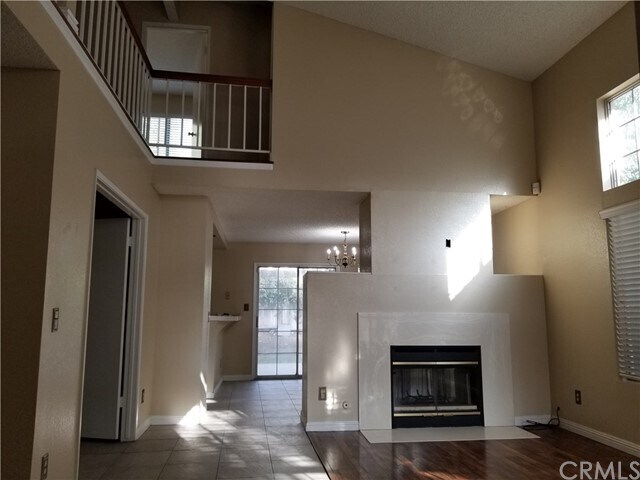 Building Photo - 6599 Hartford Ct