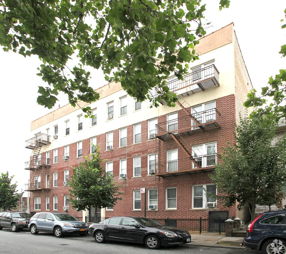 Primary Photo - Chester Court