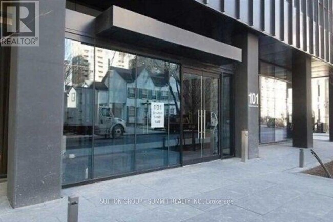 Building Photo - 101 Charles St E