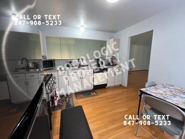 Foto del edificio - 965 Amberwood Pl