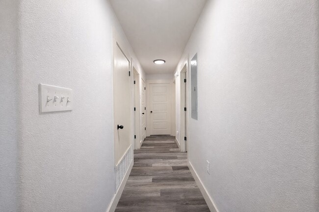 Foto del edificio - 710 Jefferis Ave