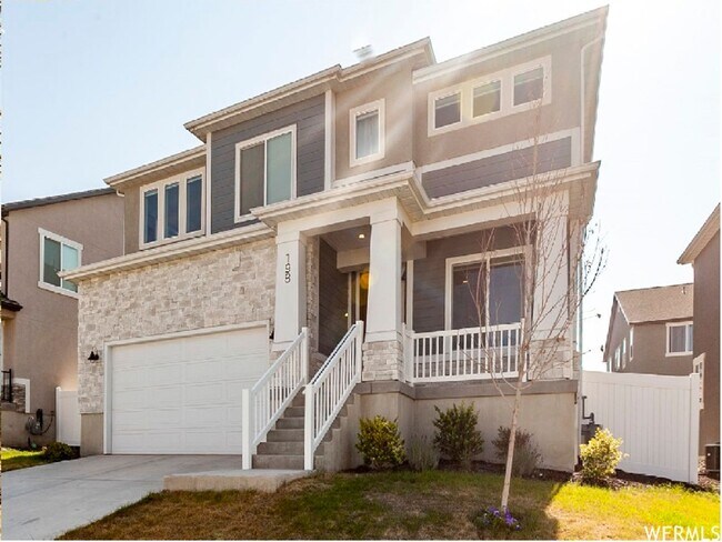 Foto del edificio - Spacious Open Floor Plan Available Soon!