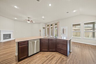 Building Photo - 15114 Winthrop Manor Way