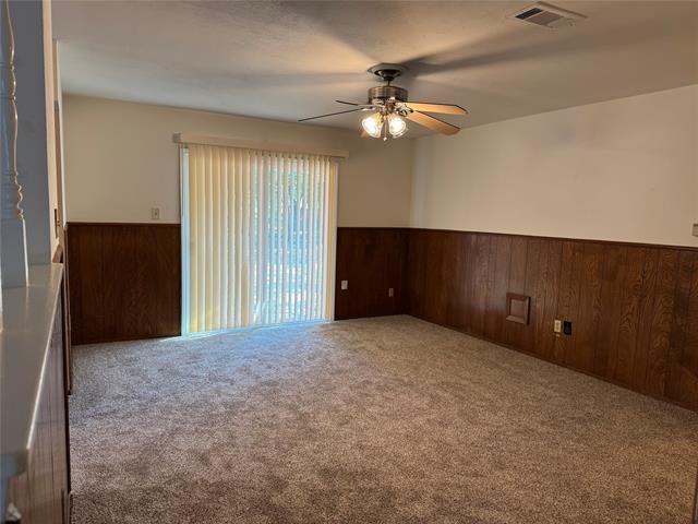 Foto del edificio - 343 Shorewood Dr