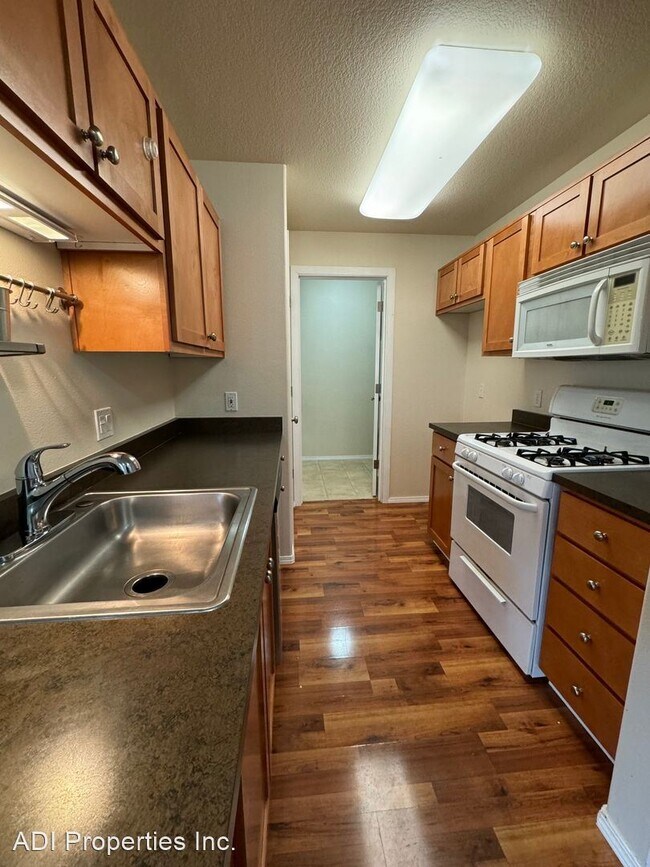 Building Photo - 1 br, 1 bath House - 15320 NW Central Dr  ...