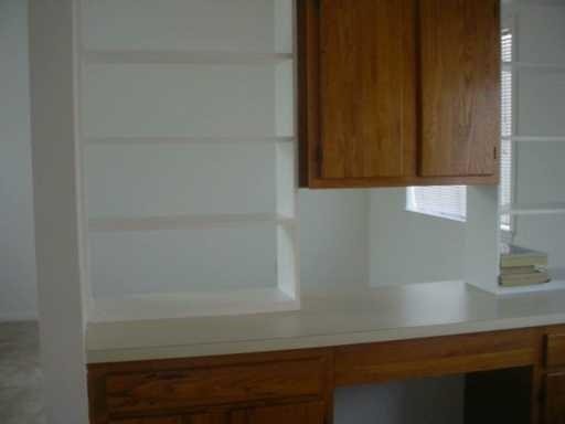 Foto del edificio - 15010 Leeward Dr