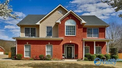 Building Photo - 129 Cannes Dr SE