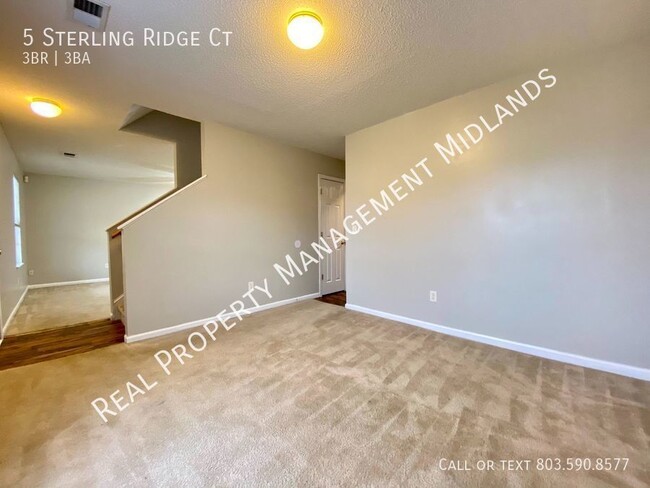 Building Photo - Charming 3-Bedroom Home in The Summit - Av...