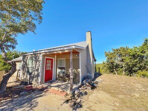 Building Photo - 303 Frontier Ln