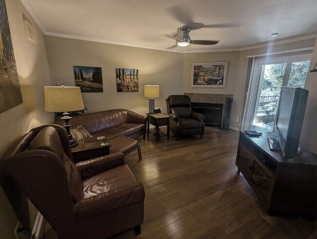 Foto del edificio - Fully furnished 1 bedroom condo and office...