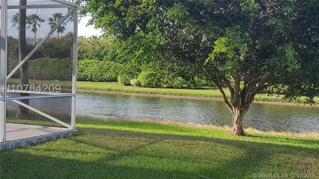 Building Photo - 381 Bermuda Springs Dr