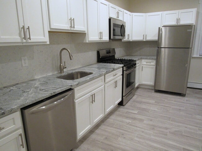 Foto del edificio - 75 Glenridge Ave