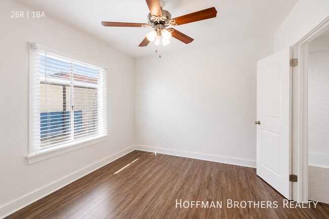 Foto del edificio - 4131 Monroe St
