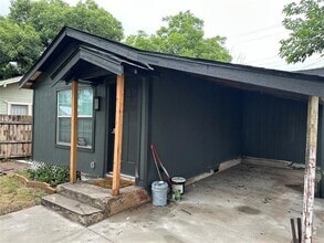 Building Photo - 1041 Poplar St