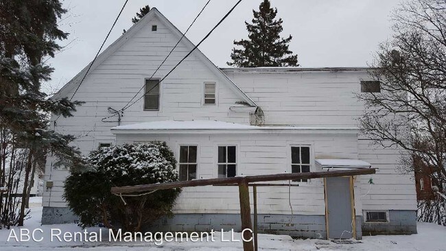 Building Photo - 330 N 6th Ave