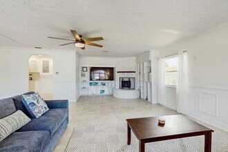 Building Photo - 3903 Cape Vista Dr
