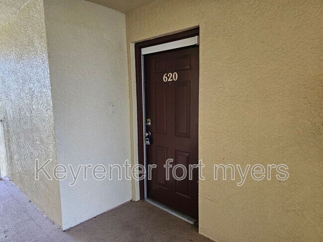 Building Photo - 4135 Residence Drive
