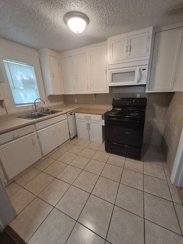 Foto principal - 204 Glover St