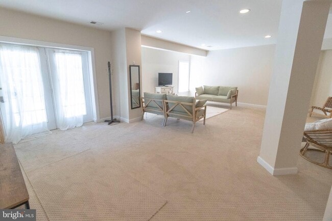 Building Photo - 3624 Stonewall Manor Dr