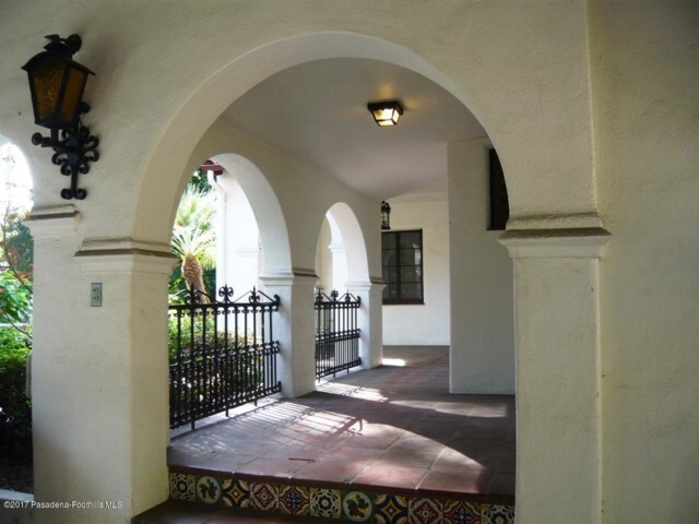 Building Photo - 2187 Melville Dr