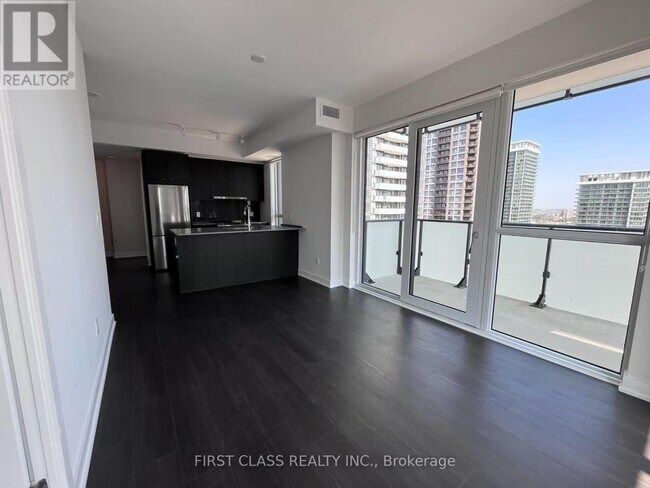 Building Photo - 4130-4130 Parkside Village Dr
