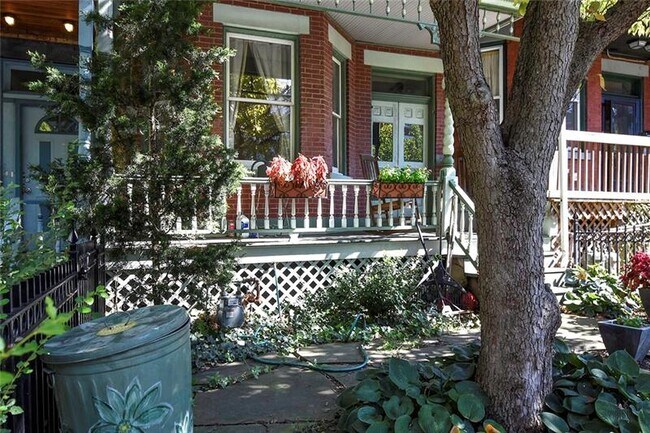 Foto del edificio - 3720 Parkview Ave