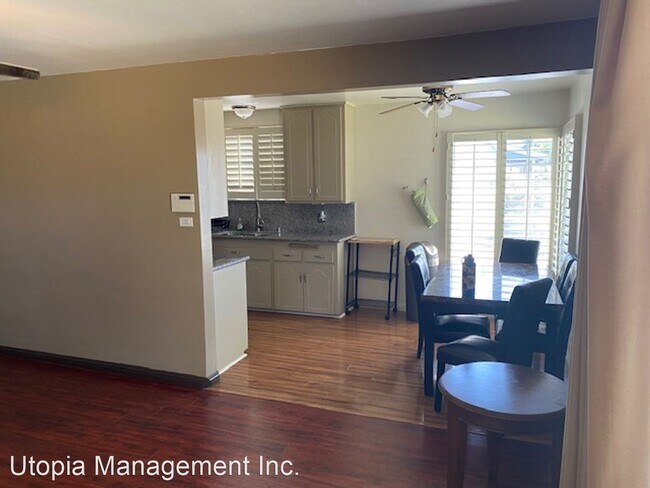 Foto del edificio - 5 br, 3 bath House - 11736 Benfield Ave.