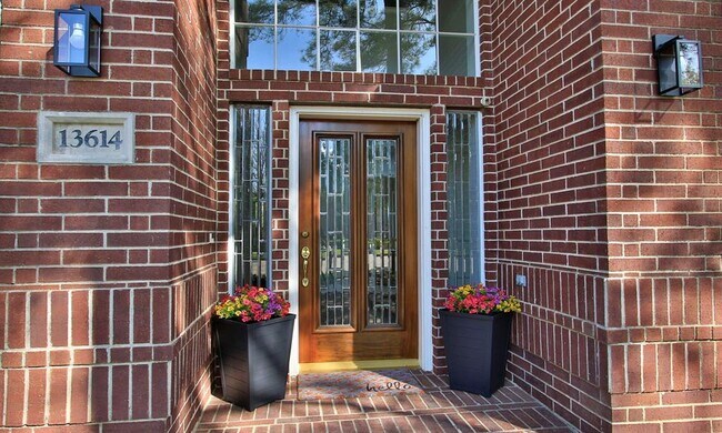 Foto del edificio - 13614 Cardinal Cove Ct