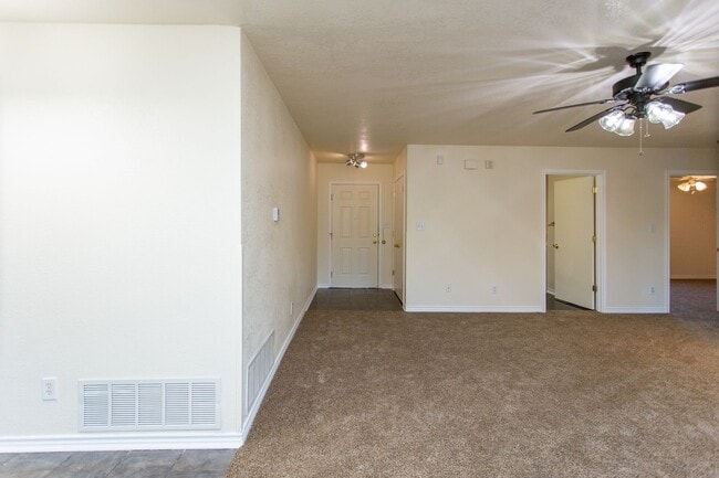 Foto del edificio - Spacious 2 Bedroom Home!