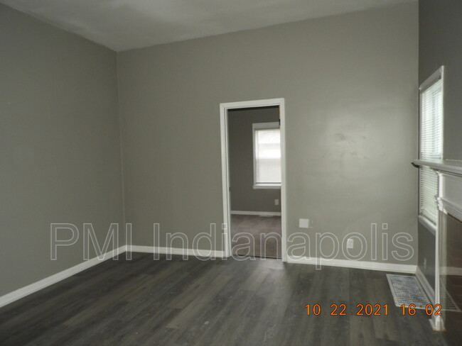 Building Photo - 1141 Shadeland Ave