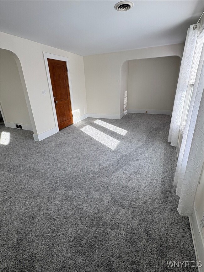 Foto del edificio - 24 Knox Ave