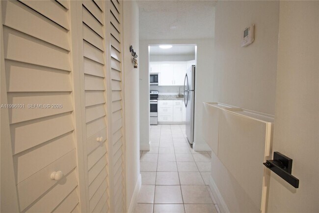 Foto del edificio - 6020 NW 64th Ave