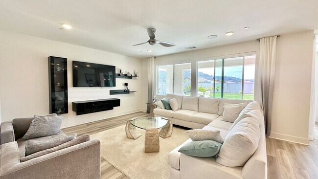 Building Photo - Beautifully Designed, and Upgraded, Newer ...