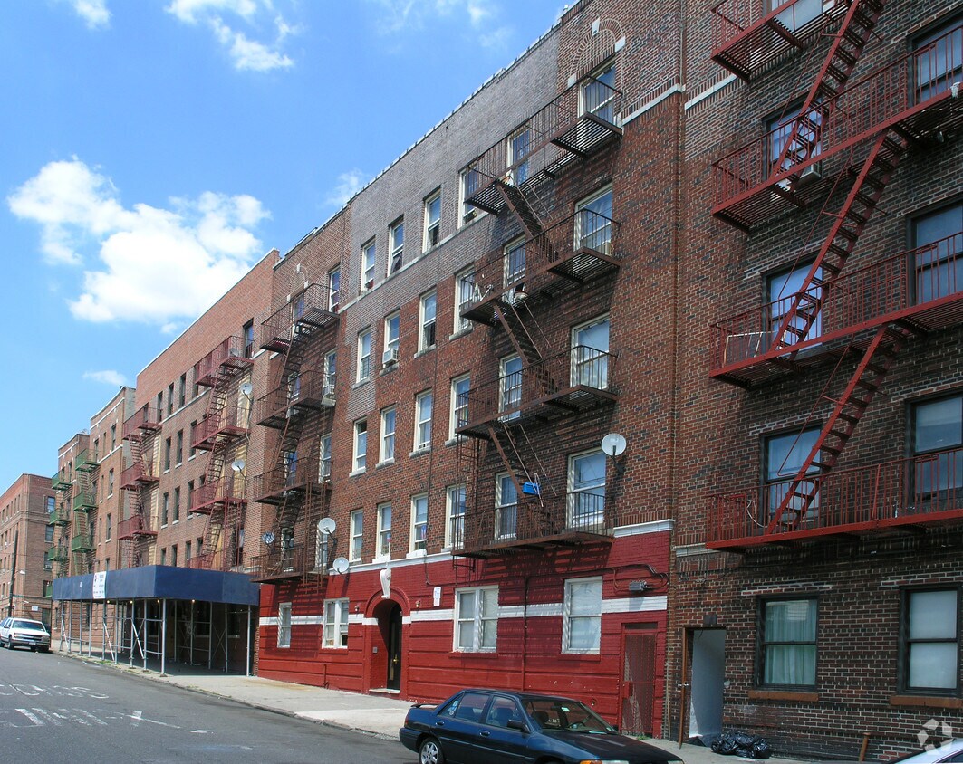 Foto principal - 1526 Beach Ave