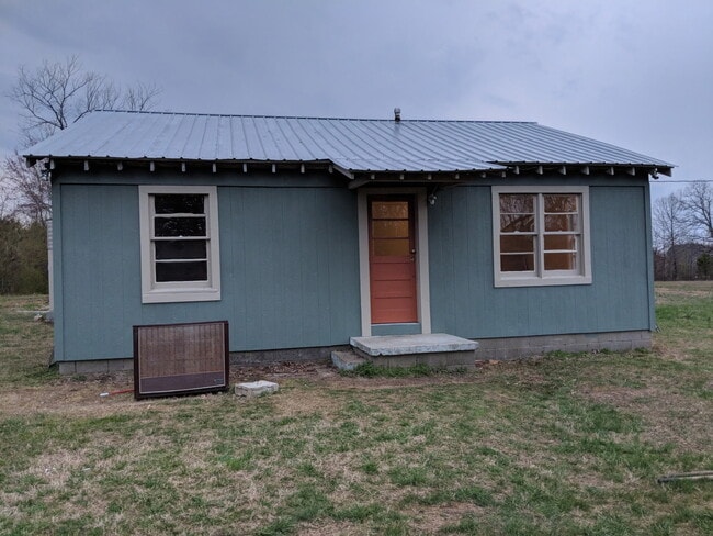 Building Photo - 2331 Highway 48 N