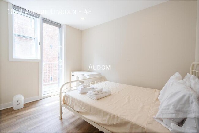 Photo du bâtiment - 1849 Av. Lincoln