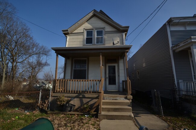 Photo - 1658 Iliff Ave House
