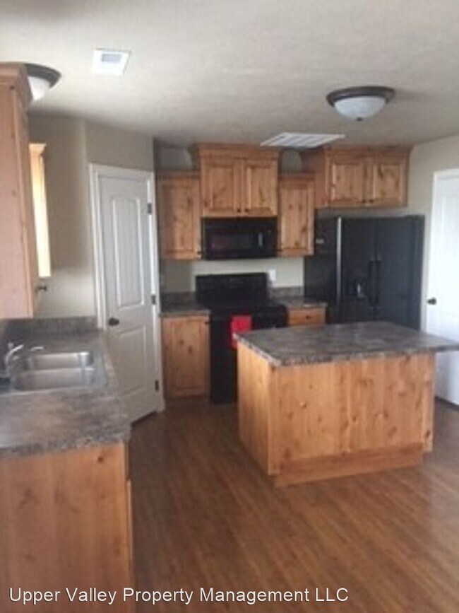 Foto del edificio - 3 br, 1.5 bath House - 545 Countryside Ave
