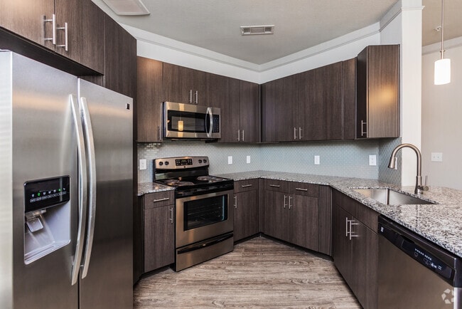 3BR, 2BA - 1477SF Kitchen - Echelon