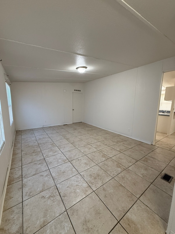 Building Photo - 605 N Executive Dr